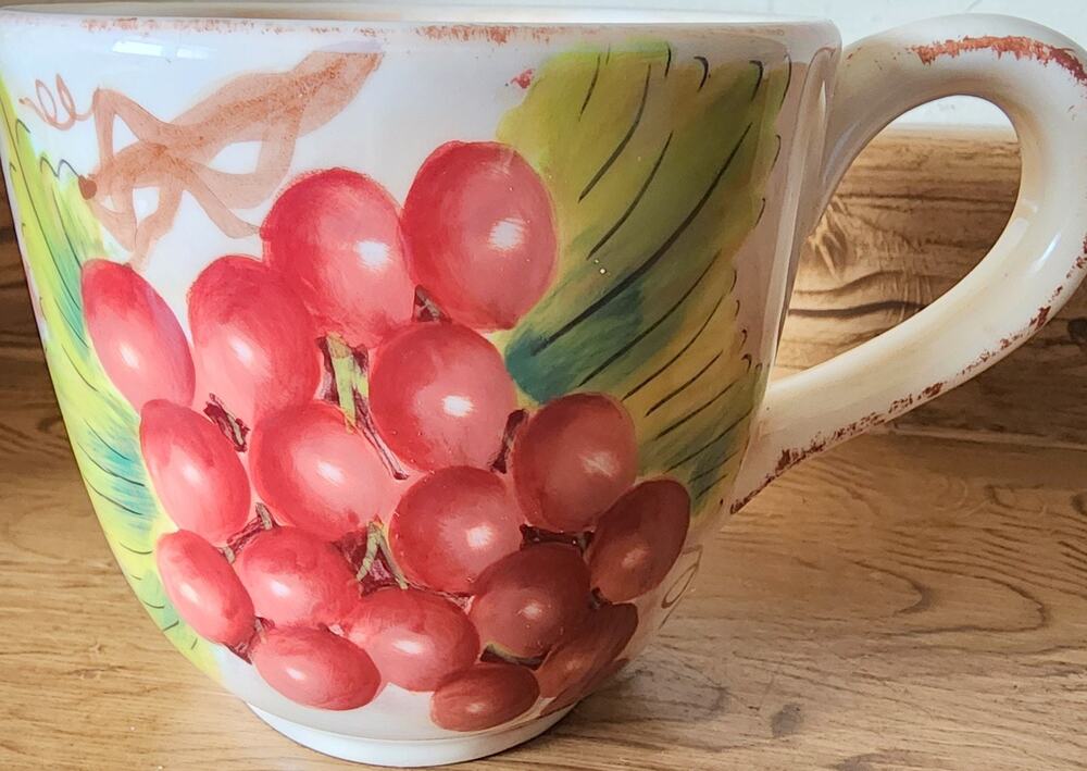 FLAW READ Gibson Elite Handpainted Red Grape Cluster Coffee Mug See Pictures VTG